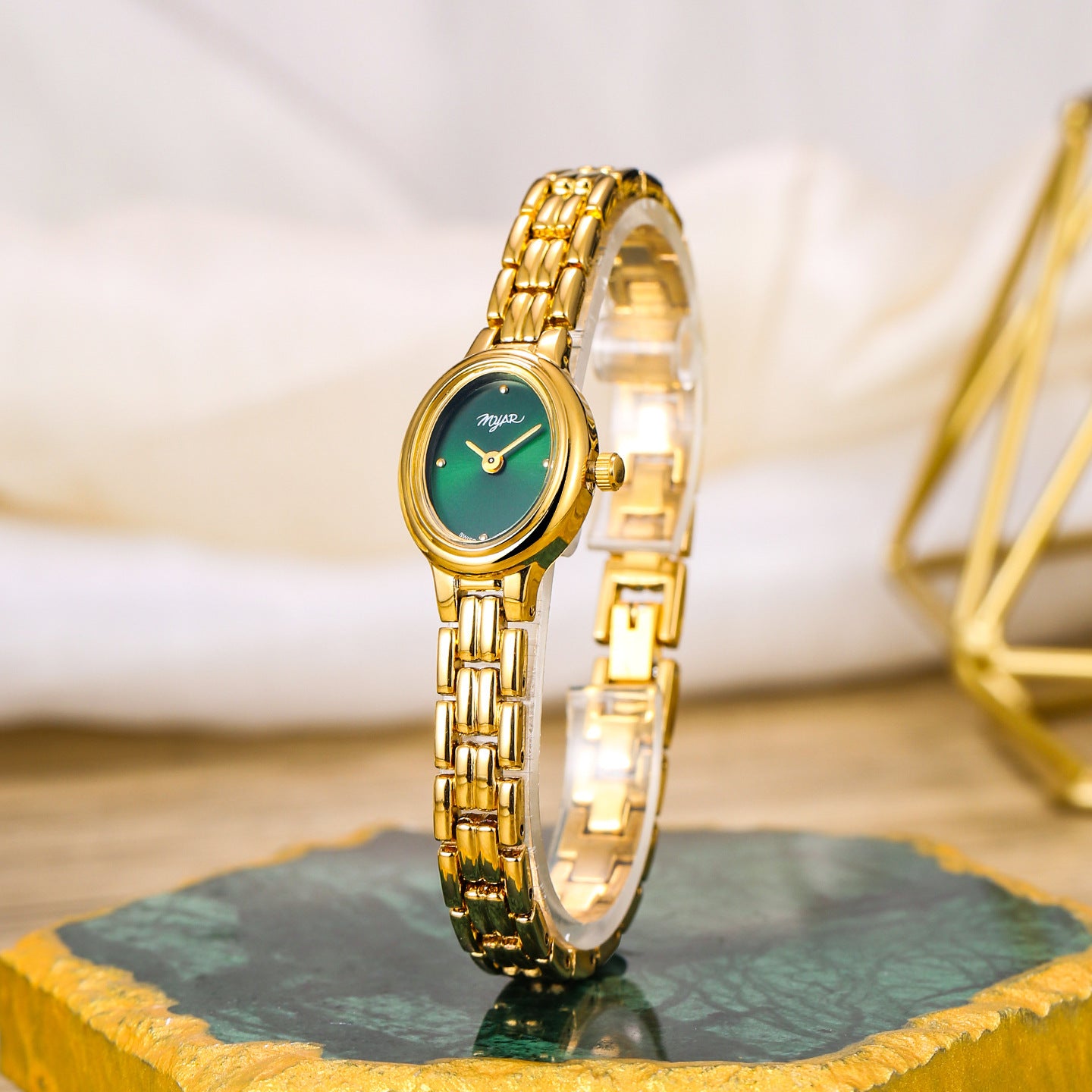 Exquisite Oval Mini  Vintage Waterproof Quartz