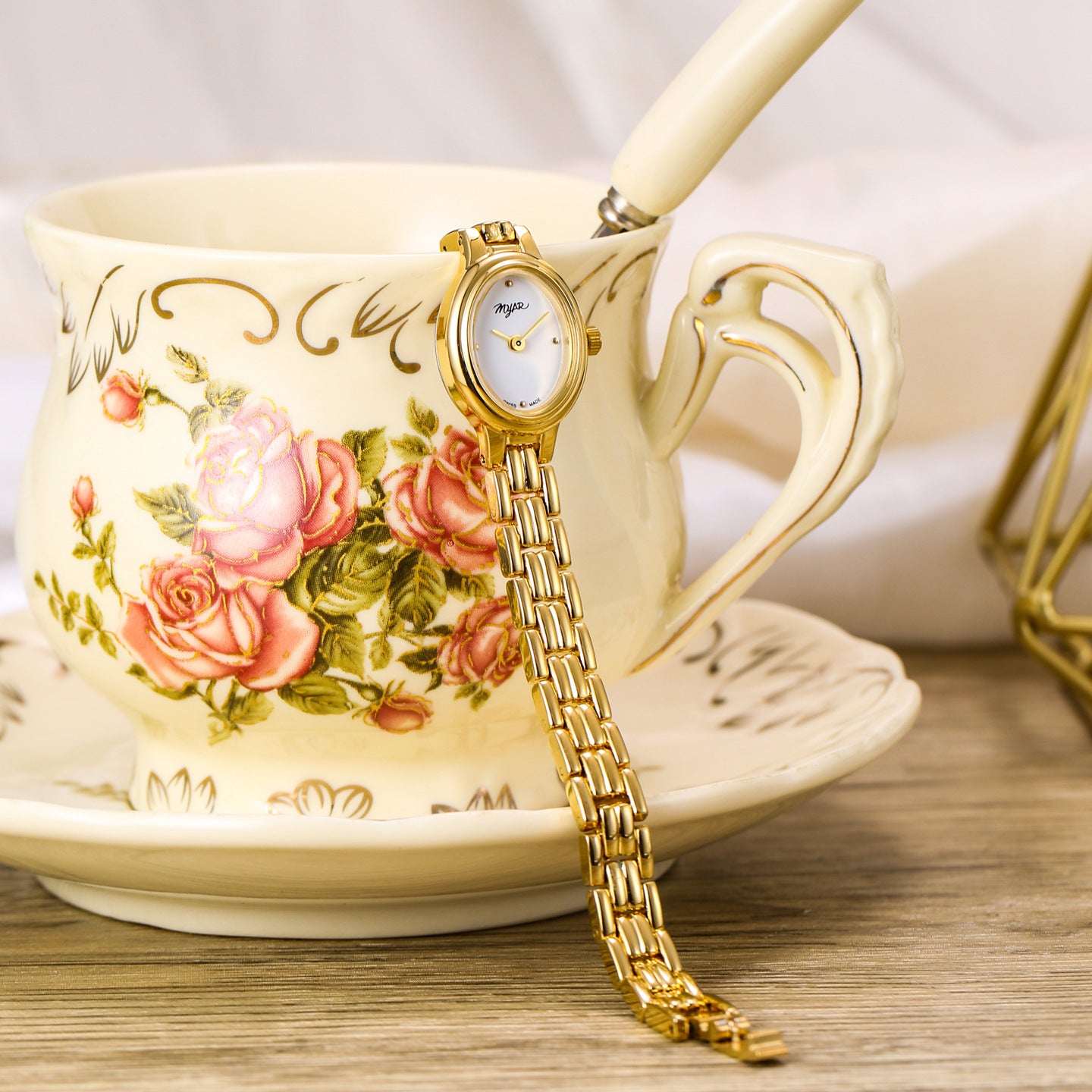 Exquisite Oval Mini  Vintage Waterproof Quartz